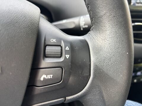 208 GENERATION-I 1.2 VTI 80 ALLURE-TOIT PANORAMIQUE-BLUETOOTH-GP 2014 occasion 76150 Saint-Jean-du-Cardonnay