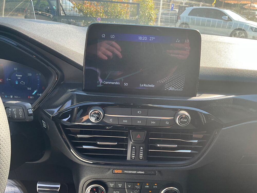 Kuga 2.5 DURATEC 242 PHEV 14.4KWH / ST LINE PLUS / 4x4 / Premi&egrave;re 2023 occasion 17000 La Rochelle