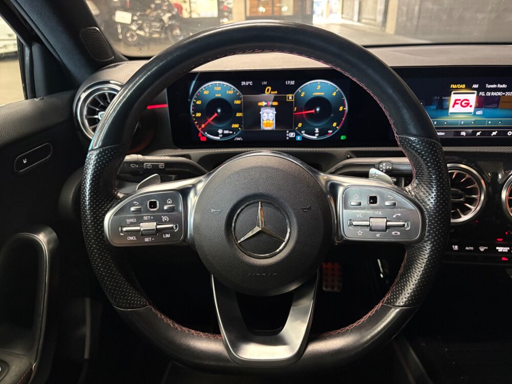Classe A 2.0L 180 D 116ch MOTEUR MERCEDES + AMG LINE + BVA 8 + SIEGE 2021 occasion 26100 Romans-sur-Is&egrave;re