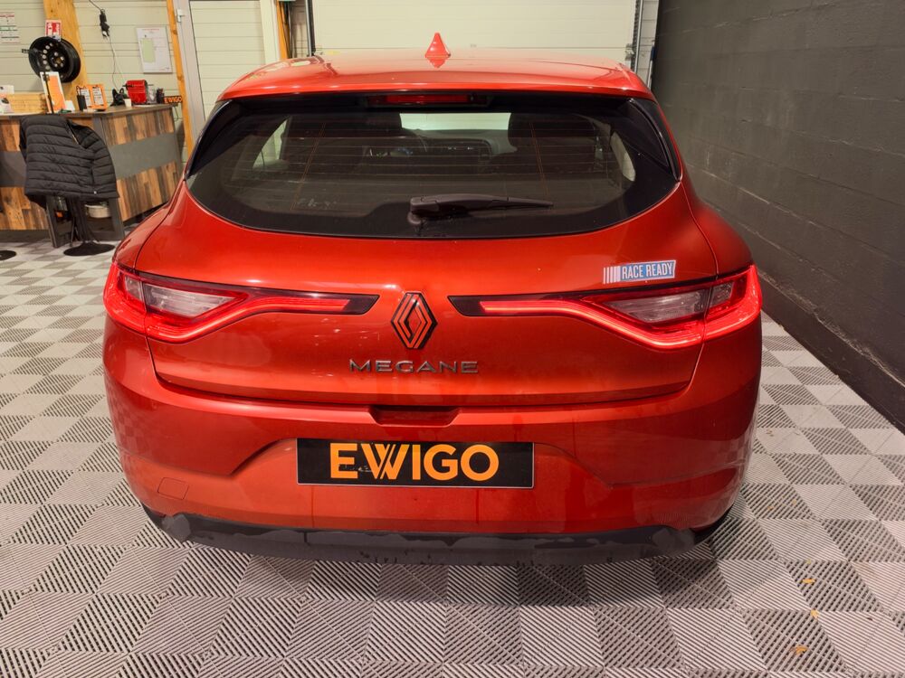 M&eacute;gane 1.2 TCE 100ch ENERGY INTENSE/ REGULATEUR/ LIMITATEUR/ CLIM A 2016 occasion 78125 Gazeran