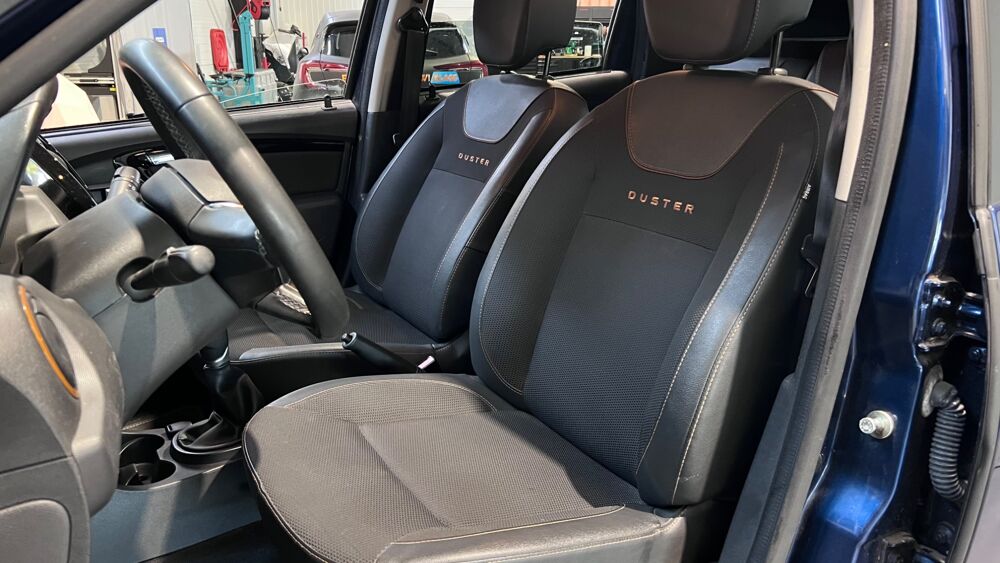 Duster EXPLORER 1.5 DCI 110 4X2 EDC BVA BLEU COSMOS - ATTELAGE - S 2017 occasion 33610 Cestas