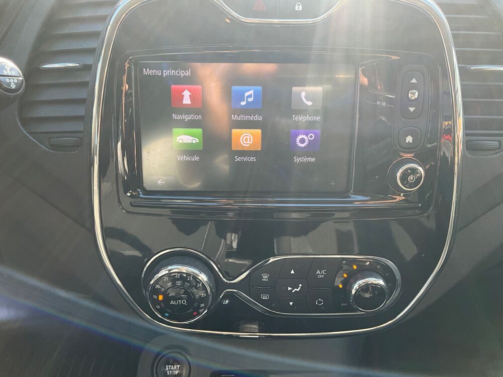 Captur 1.5 DCI 90 INTENS EDC / Distribution a jour / Entretien Fait 2016 occasion 17000 La Rochelle