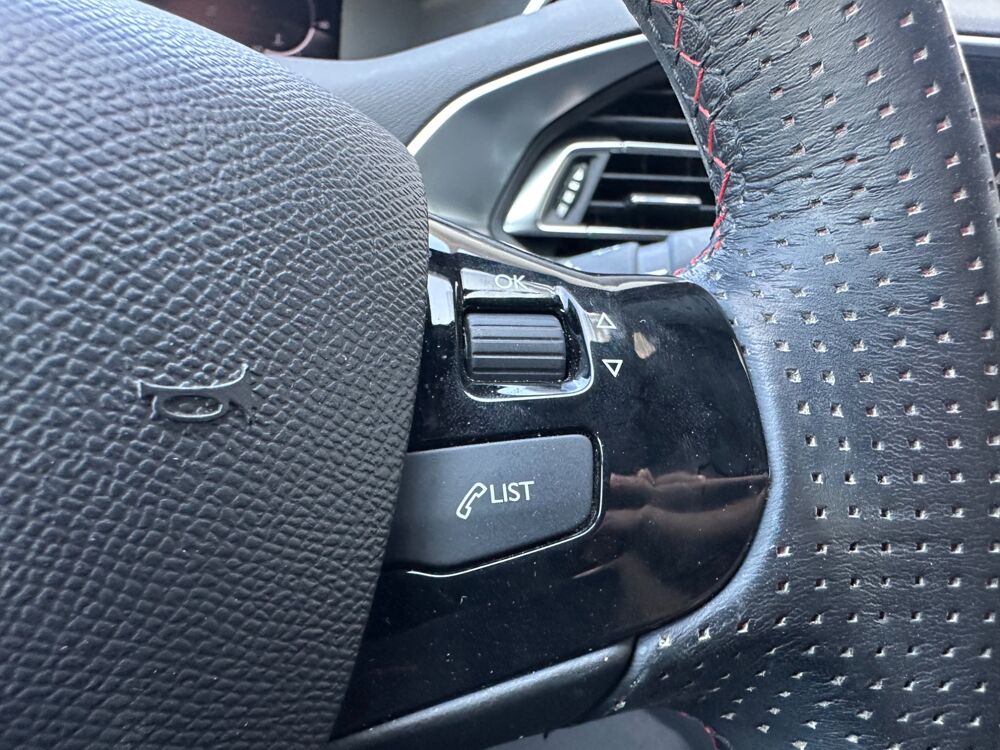 308 1.2 130ch GT PACK APPLE CARPLAY / CAMERA DE RECUL / COURROIE 2021 occasion 38420 Le Versoud