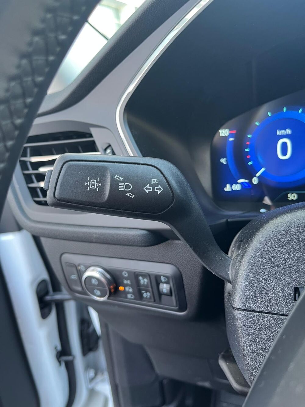 Kuga 2.5 DURATEC FLEXIFUEL 190Ch HYBRID TITANIUM 4X2 POWERSHIFT / 2022 occasion 74600 Seynod