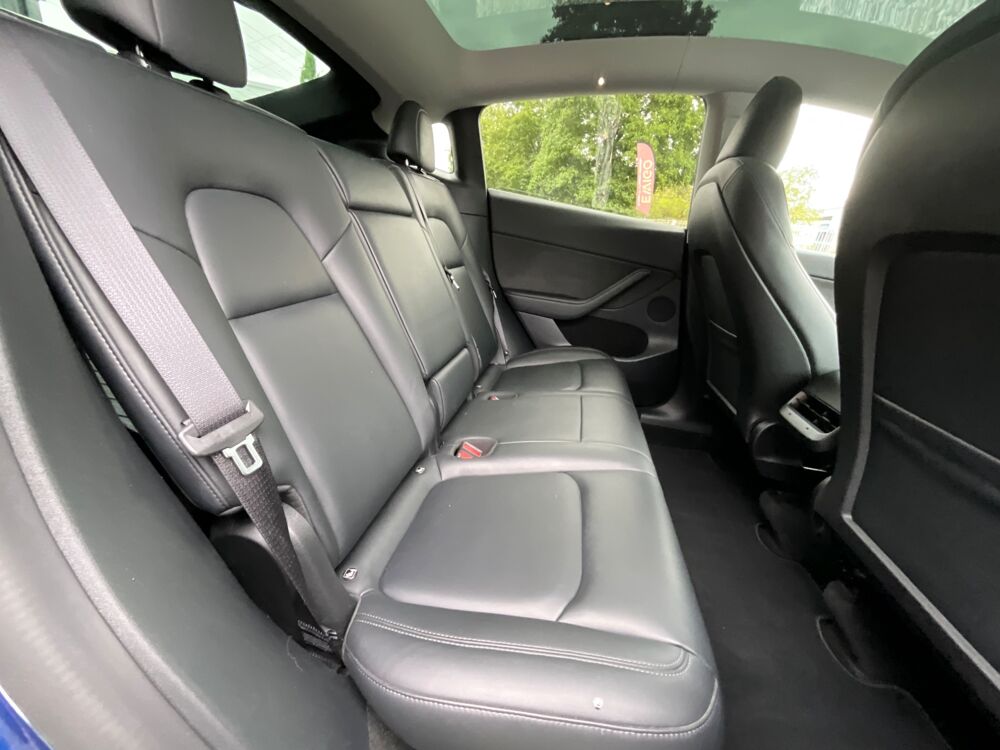 Model Y LONG RANGE DUAL MOTORS 441 CV / 4 roues motrices 2022 occasion 17000 La Rochelle