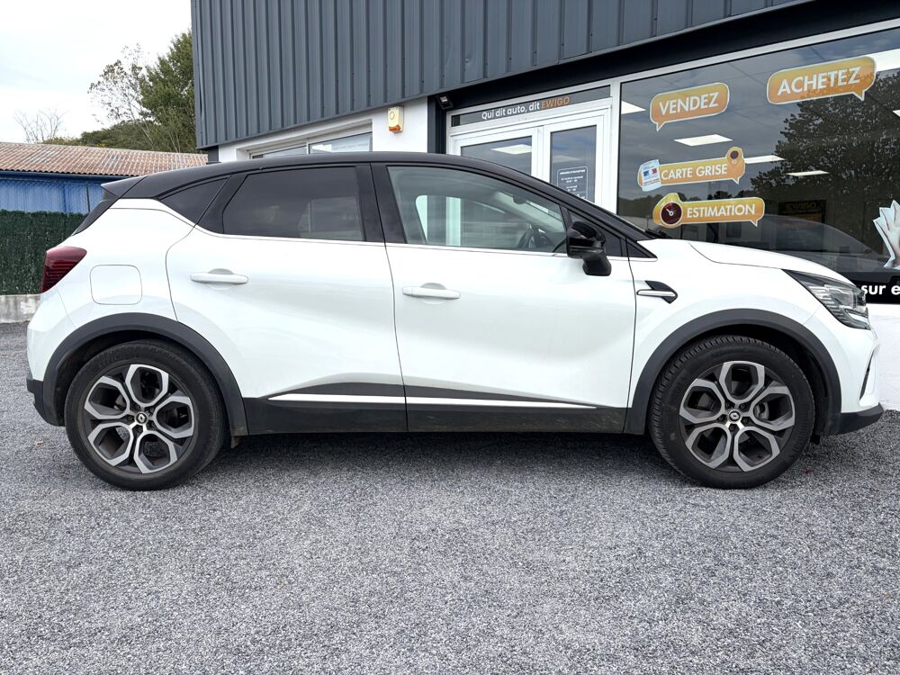 Captur 1.6 E-Tech full hybrid 145ch Techno / Entretien Constructeur 2022 occasion 64122 Urrugne