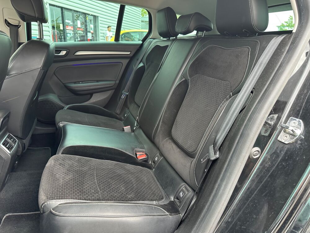 M&eacute;gane ESTATE 1.5 DCI 110CH ENERGY INTENS / ENTRETIEN RENAULT / ATT 2017 occasion 47000 Agen