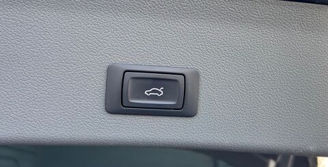 A4 AVANT 2.0 TDI 190 Ch S-line QUATTRO - Entretien Complet Audi 2014 occasion 44220 Cou&euml;ron