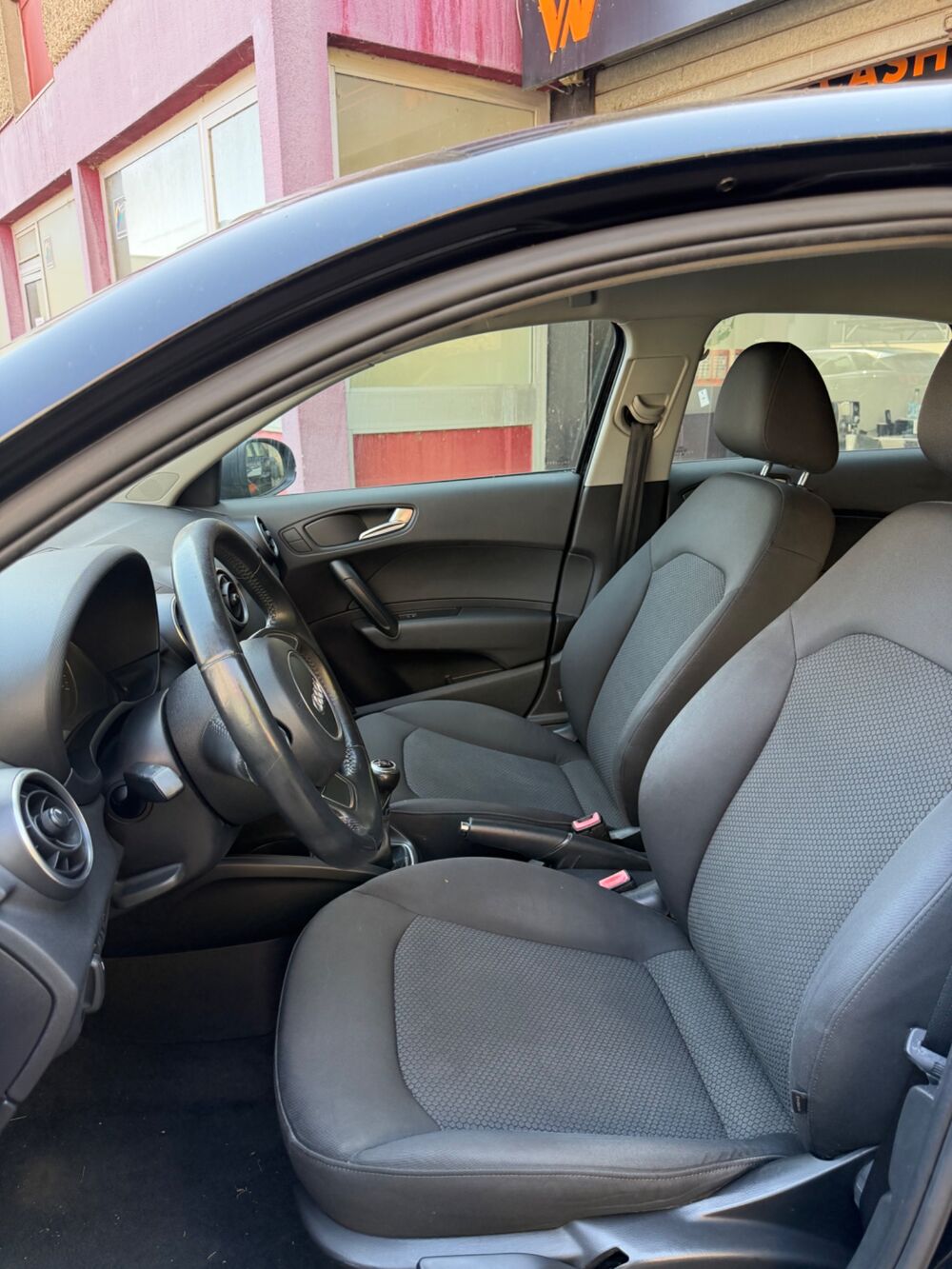 A1 SPORTBACK 1.4 TDI 90 AMBITION 2015 occasion 69150 D&eacute;cines-Charpieu