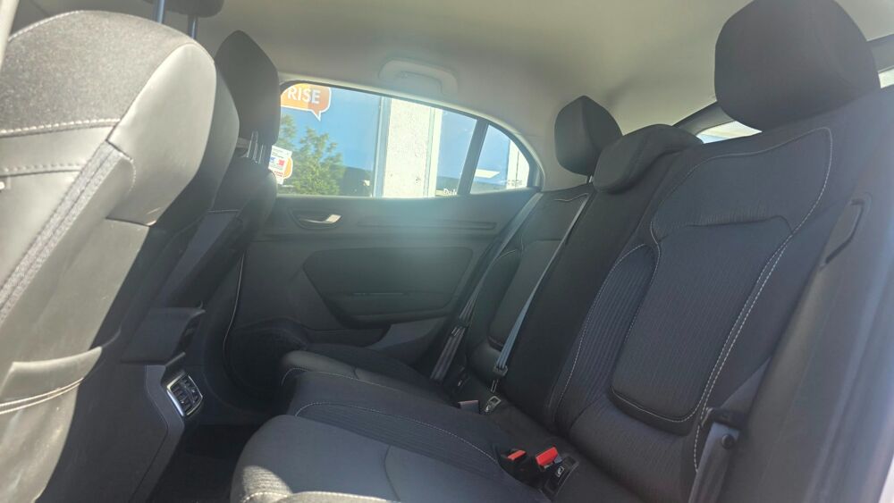 M&eacute;gane 1.3 TCE 115 BUSINESS / RADAR DE RECUL / ENTRETIEN OK / CT OK 2018 occasion 74600 Seynod