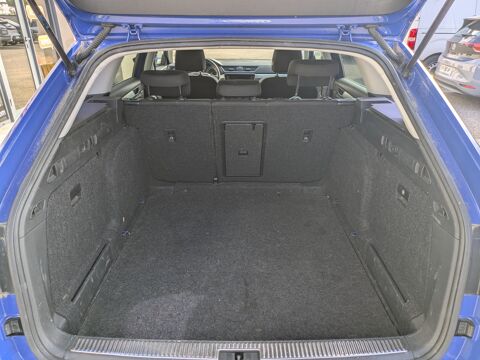 Superb COMBI 1.5 TSI 150ch ACT BUSINESS / Entretiens complet Skoda 2018 occasion 69420 Ampuis