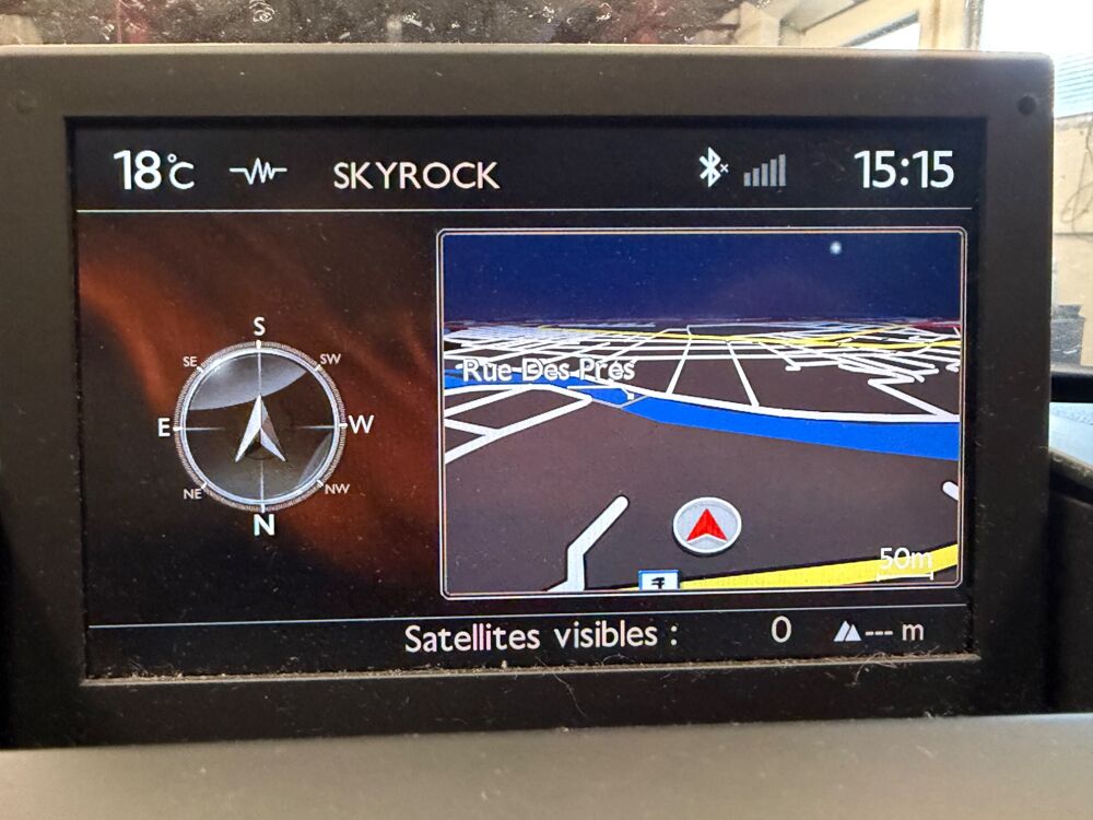 3008 GENERATION-I 1.6 HDI 115 Ch ALLURE GPS/ RADAR DE RECUL 2013 occasion 24750 Tr&eacute;lissac