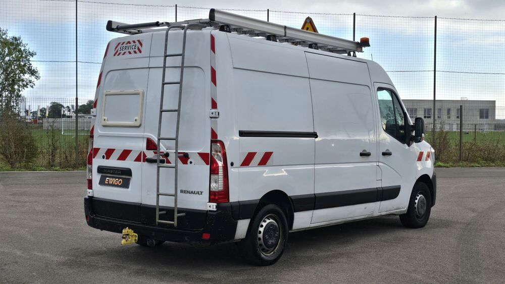 Master FOURGON 2.3 BLUEDCI 135 ch 35 L2H2 CONFORT TRACTION FWD // 1 2022 occasion 21850 Saint-Apollinaire