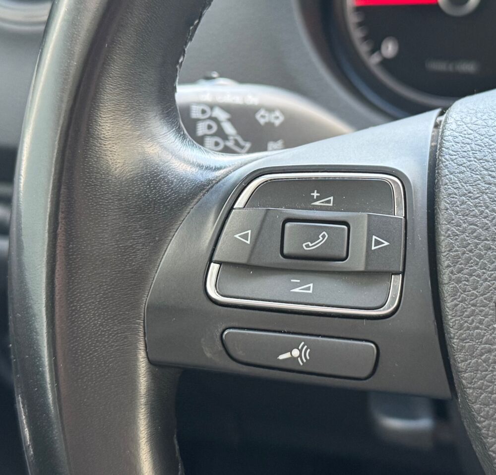 Amarok 2.0 TDI 180 4MOTION BVA + ATTELAGE + CLIM + RADAR AR 2013 occasion 54000 Nancy