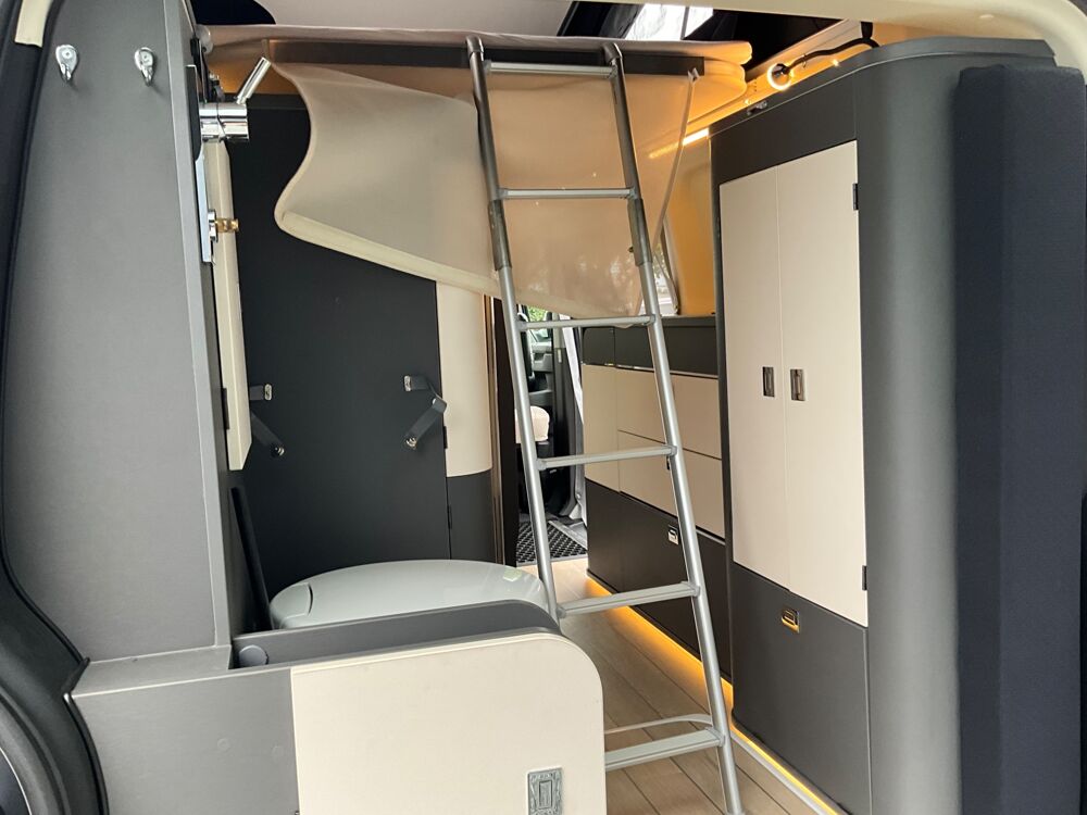 MULTIVAN T6 2.0 TDI 150 CARAT 4MOTION WESTFALIA / Enti&egrave;rement &eacute;quip&eacute; 2022 occasion 17000 La Rochelle