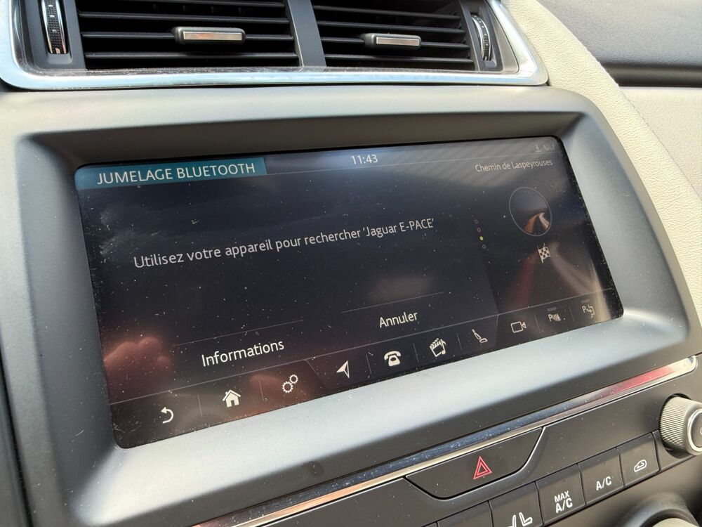 E-PACE 2.0 D 180 ch R-DYNAMIC HSE AWD - ENTRETIEN CONSTRUCTEUR 2019 occasion 65290 Juillan