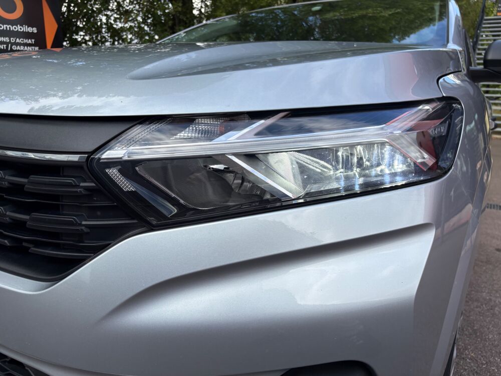 Sandero 1.0 TCE ECO-G GPL 100ch ESSENTIEL / FEUX LED- FAIBLE KILOM&Eacute;T 2022 occasion 76150 Saint-Jean-du-Cardonnay