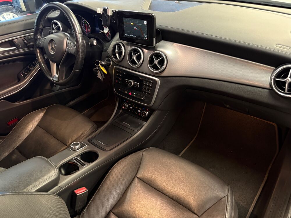 Classe CLA CLA 200 CDI Sensation - 136 CH - 7G-DCT - Si&egrave;ges &eacute;lectriques 2014 occasion 69400 Arnas