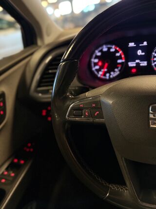 Leon ST 1.2 TSI 110 STYLE // REGULATEUR // DISTRI NEUVE 2017 occasion 44300 Nantes