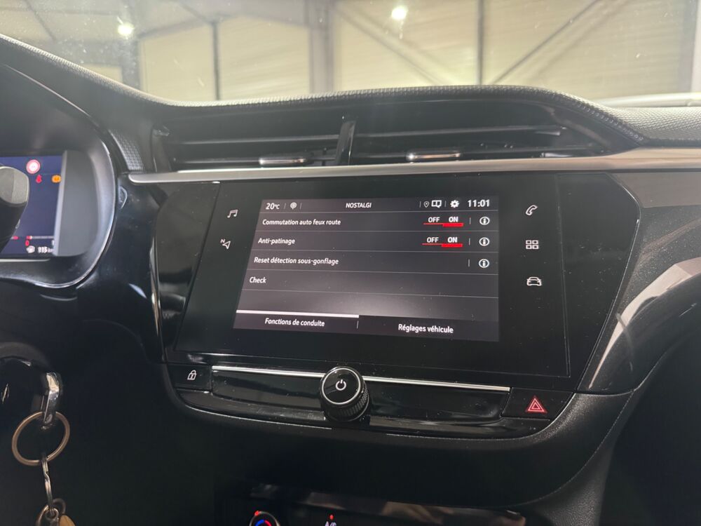 Corsa 1.2 T 100 CH ELEGANCE / CAM&Eacute;RA 360 / CARPLAY 2021 occasion 29000 Quimper