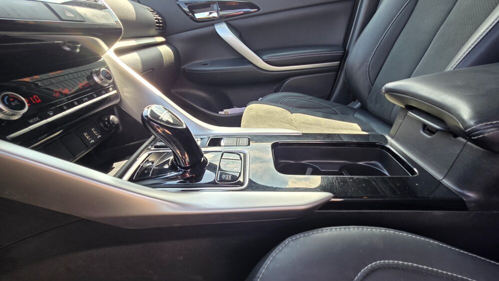 Eclipse Cross 2.4 188ch HYBRID INTENSE 4WD GARANTIE 5 ANS - 1er MAIN - CAM 2023 occasion 27000 &Eacute;vreux