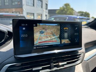 3008 1.5 BLUEHDI 130CH / GT / ATTELAGE - CAMERA - CARPLAY - GPS - 2021 occasion 44220 Cou&euml;ron