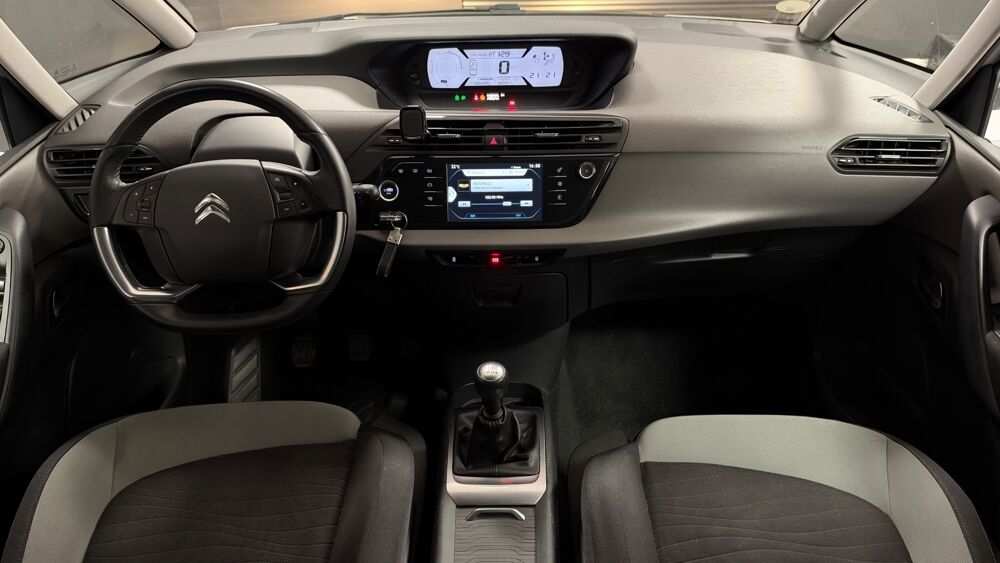C4 Picasso E-HDI 115ch CONFORT // DISTRIBUTION OK // ATTELAGE 2015 occasion 34430 Saint-Jean-de-V&eacute;das