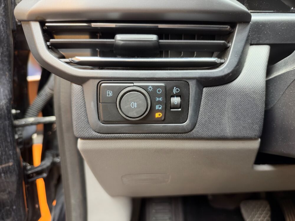 Tourneo VP COMBI 340 2.5 DURATEC 232H 120 HYBRID PHEV 16.5KWH L2H1 PL-T 2024 occasion 33320 Eysines