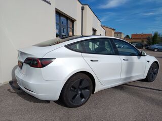 Model 3 ELECTRIC 255 60KWH /ATTELAGE/1&eacute;re main / PNEUS , Triangle NE 2023 occasion 69420 Ampuis