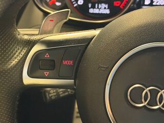 R8 COUPE 5.2 FSI 550 Ch V10 PLUS QUATTRO S-TRONIC BVA 2013 occasion 24750 Tr&eacute;lissac