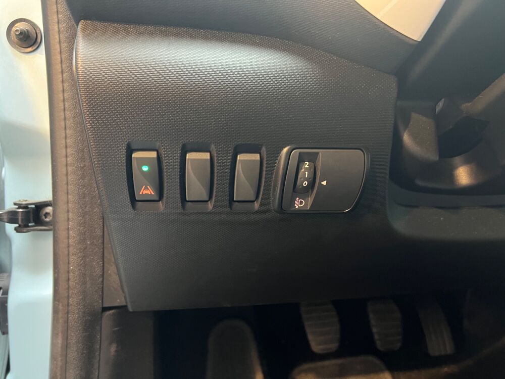 Twingo 1.0 SCE 70 INTENS // FAIBLE KILOMETRAGE // CLIMATISATION // 2015 occasion 33320 Eysines