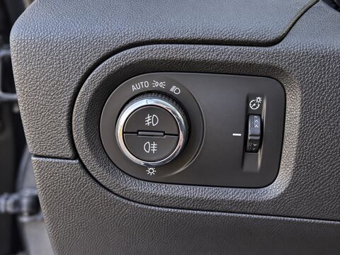 Grandland x 1.2 130Ch - ULTIMATE BVA8 - CARPLAY - SI&Egrave;GES CHAUFFANTS - EN 2019 occasion 26000 Valence