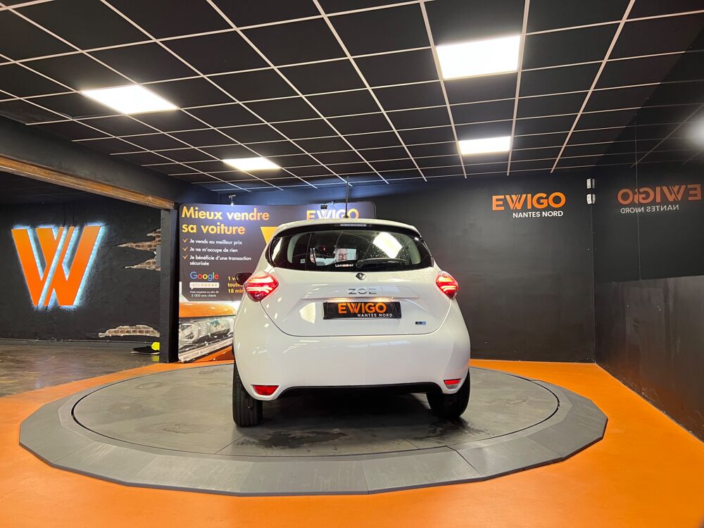 Zo&eacute; R135 E-TECH ZE 52KWH ACHAT-INTEGRAL EQUILIBRE BVA // APPLE C 2022 occasion 44300 Nantes