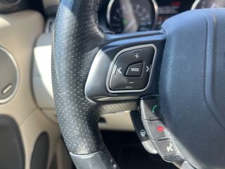 Range Rover Evoque 2.0L SI4 240ch DYNAMIC 4WD - TOIT PANORAMIQUE + CAMERA AR + 2015 occasion 38420 Le Versoud