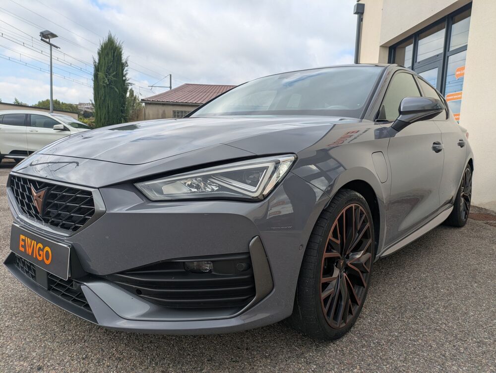 Leon 1.4 E-HYBRID 245CH VZ DSG6 - Toit ouvrant - pack hiver - cam 2023 occasion 69420 Ampuis