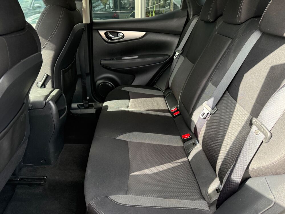 Qashqai GENERATION-II 1.3 DIGT 140 N-CONNECTA 2WD 2018 occasion 33210 Maz&egrave;res