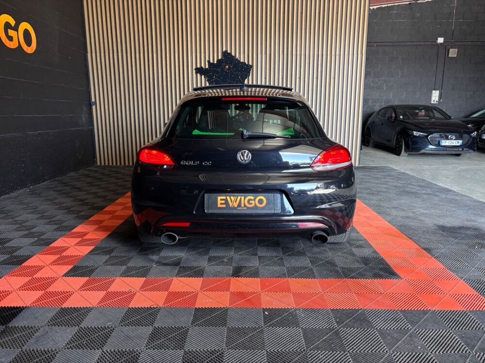 Scirocco R 2.0 TSI 265 Ch - Deuxi&egrave;me mains - Toit ouvrant - Si&egrave;ges ch 2010 occasion 44220 Cou&euml;ron