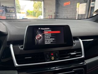 Serie 2 ACTIVE-TOURER 1.5 216 D 116 CH SPORT / RADARS ARR / REGULATE 2017 occasion 29000 Quimper