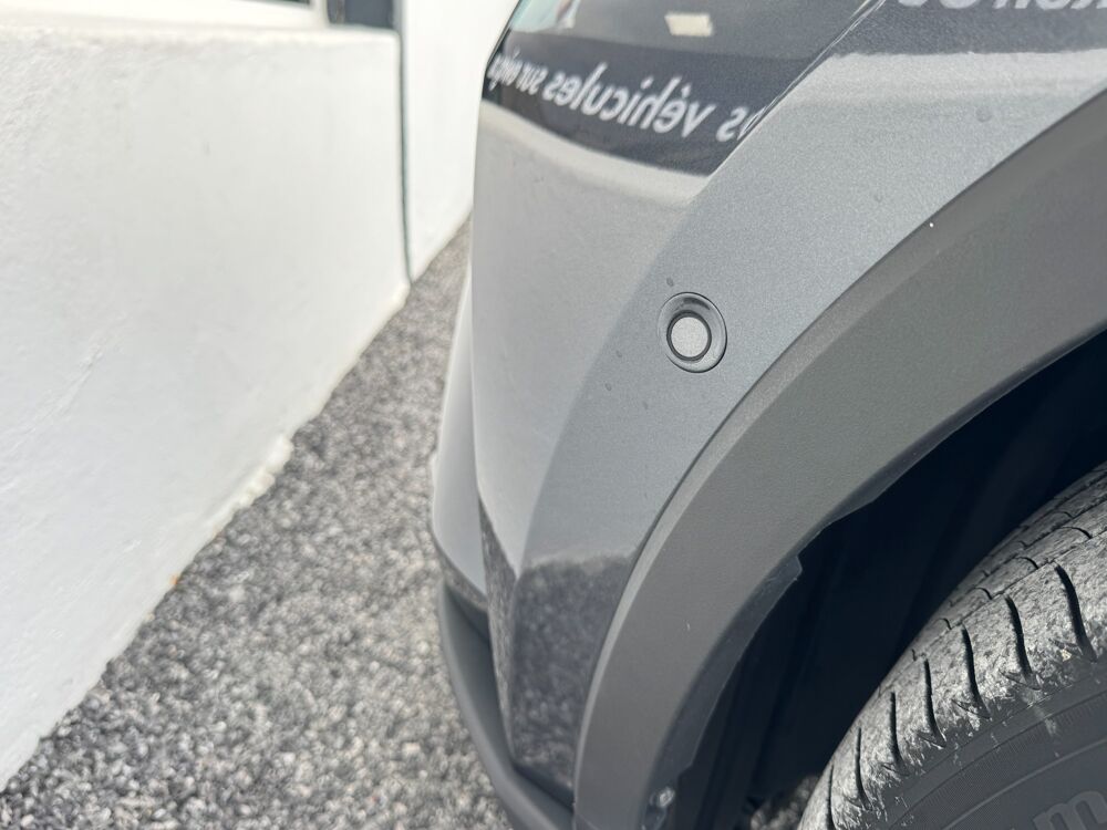 C-HR 2.0 HSD 184H 150 FULL-HYBRID 1.4KWH S&eacute;rie Sp&eacute;ciale TEAM DEUT 2022 occasion 64122 Urrugne