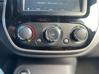 Captur TCE 120CH ENERGY COOL GREY START-STOP 2017 occasion 25000 Besan&ccedil;on