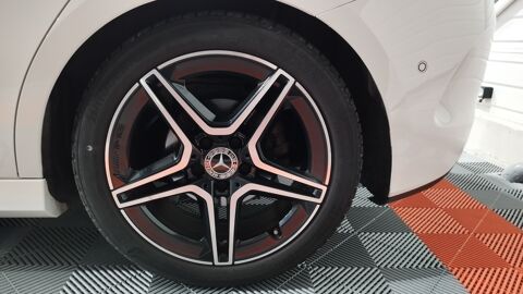 Classe B 180 D 115CH AMG LINE EDITION / ENTRETIEN FULL MERCEDES / FUL 2019 occasion 17430 Tonnay-Charente