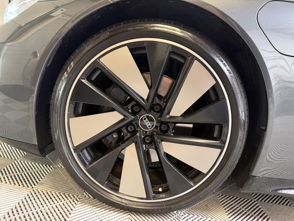 E-TRON 2022 ELECTRIC 476cv 93KWH QUATTRO/ SUSP PNEUMA/ B&O/ SIEGES 2021 occasion 78125 Gazeran