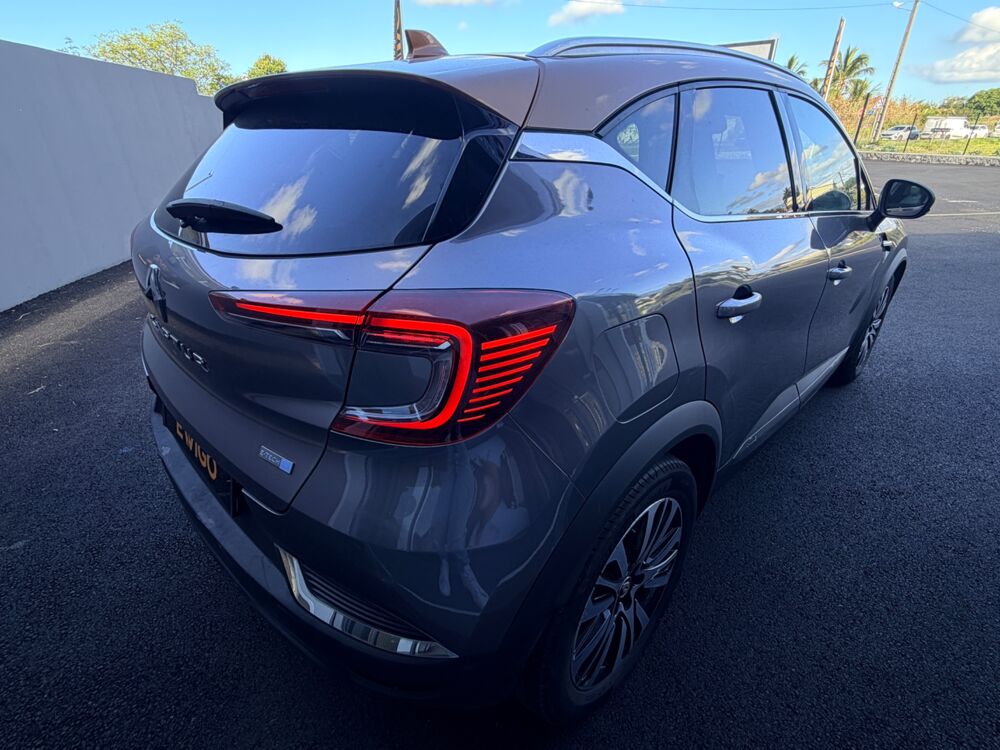 Captur 1.6 E-TECH 160H 90 PHEV INITIALE PARIS BVA + CAMERA 360 + CA 2021 occasion 97410 Saint-Pierre