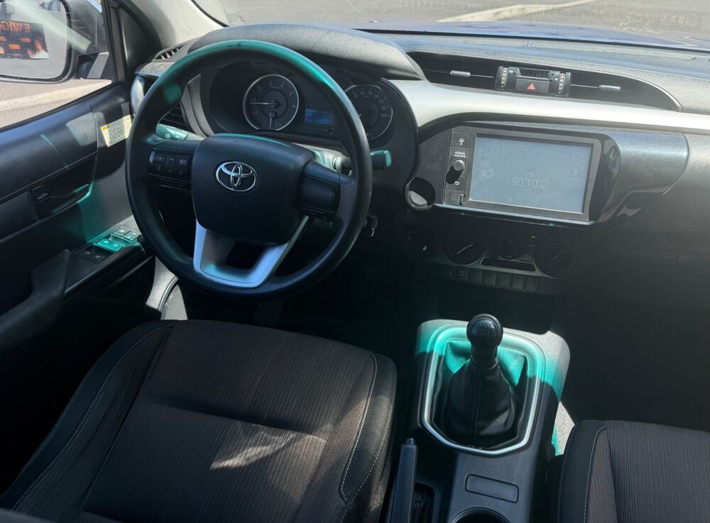 Hilux DOUBLE CABINE 2.4 D4D 205 CONFORT 2018 occasion 97410 Saint-Pierre