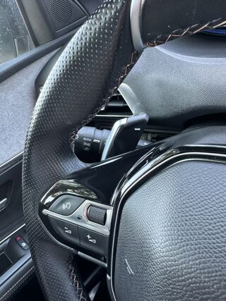 3008 1.5 BLUEHDI 130CH / GT / ATTELAGE - CAMERA - CARPLAY - GPS - 2021 occasion 44220 Cou&euml;ron