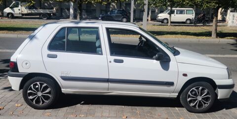 Clio 1.4 75 FIDJI BVA 1997 occasion 33100 Bordeaux