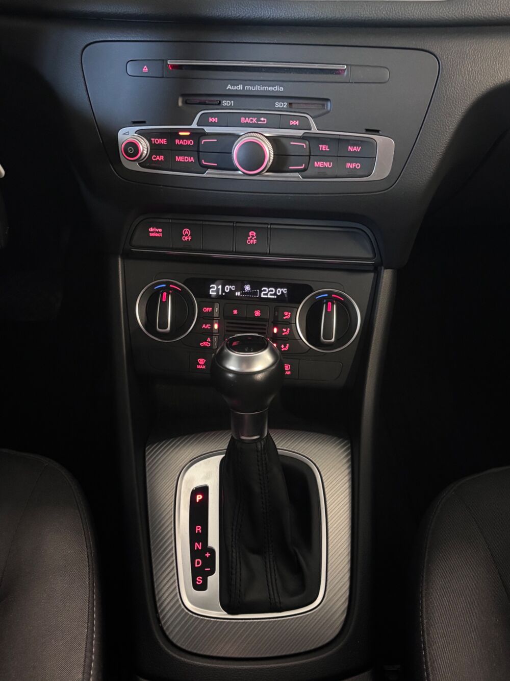 Q3 1.4 COD TFSI 150 Ch AMBIENTE S-TRONIC BVA 2016 occasion 79000 Niort