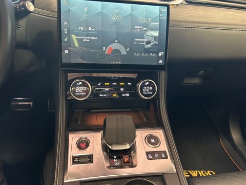 F-PACE 2.0 P400E 404H 300 PHEV 19.2KWH R-DYNAMIC SE AWD BVA 2023 occasion 83600 Fr&eacute;jus