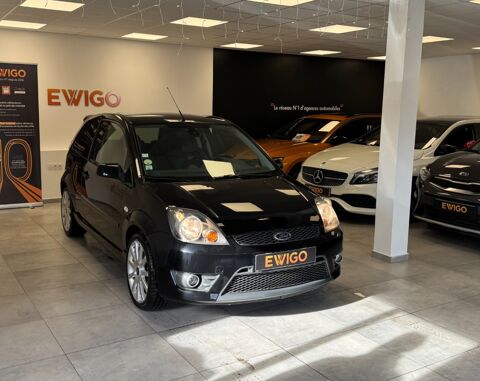 Annonce voiture Ford Fiesta 7990 �