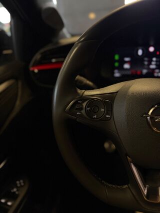 Corsa 1.2 T 100 GS //CAMERA 360//APPLE CARPLAY//CLIMATISATION//PHA 2023 occasion 44300 Nantes